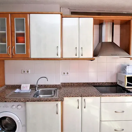 Apartment Coblanca 7 *